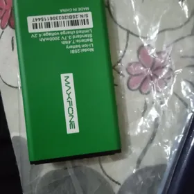 Maxfone V5 Maxfone M200