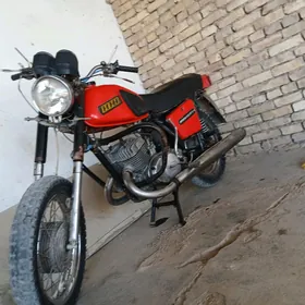 Iž Ýupiter 1990