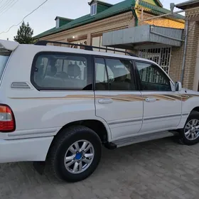 Toyota Land Cruiser 2000