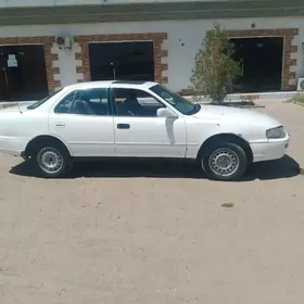 Toyota Camry 1993