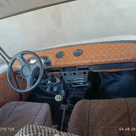 Lada 2104 1980