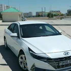 Hyundai Elantra 2021