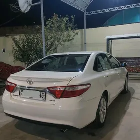 Toyota Camry 2016