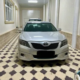 Toyota Camry 2010