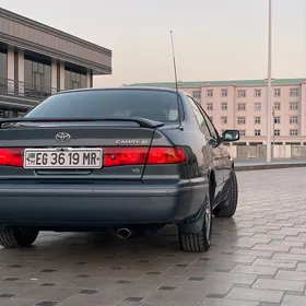 Toyota Camry 2000