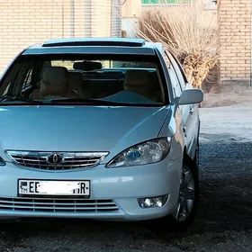 Toyota Camry 2004