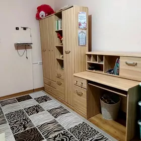 мебель, стол и шкаф. mebel