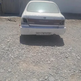 Infiniti I30 2000