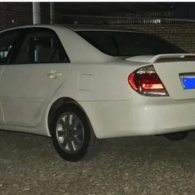 Toyota Camry 2004