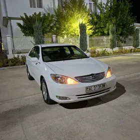 Toyota Camry 2004