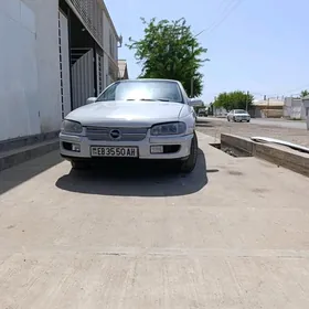 Opel Omega 1996