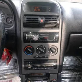 Opel Astra 2003