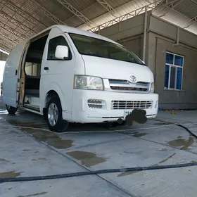 Toyota Hiace 2006