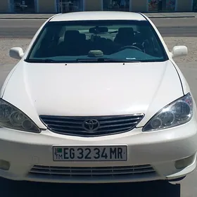 Toyota Camry 2004
