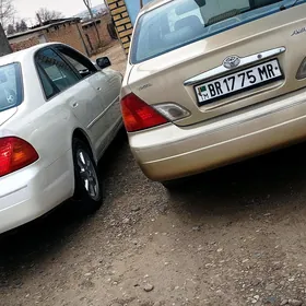 Toyota Avalon 2000