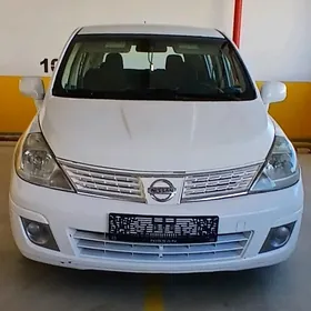 Nissan Versa 2010