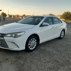 Toyota Camry 2016