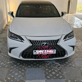 Lexus ES 350 2019