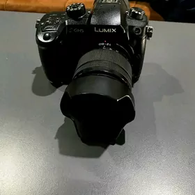 LUMIX GH5