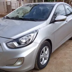 Hyundai Accent 2014