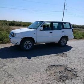 Nissan Terrano 2001
