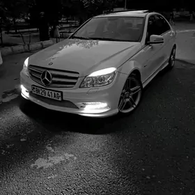 Mercedes-Benz C350 2009
