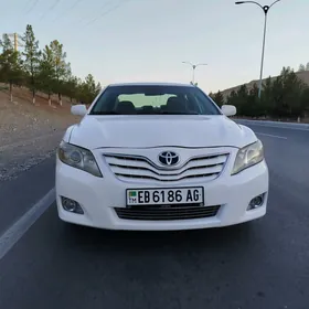 Toyota Camry 2011