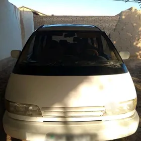 Toyota Previa 1991