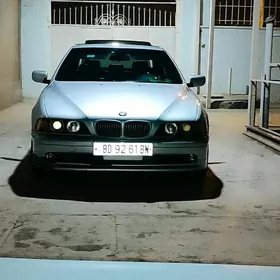BMW E39 2001
