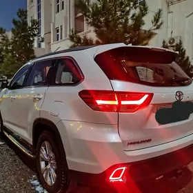 Toyota Highlander 2019