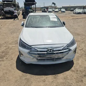 Hyundai Elantra 2020