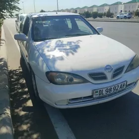 Nissan Primera 2001