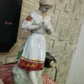 статуэтка