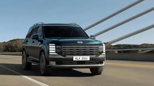 Hyundai Palisade 2026 tanyşdyryldy: Gibrid, 2,5 litrlik hereketlendiriji, ýöreýiş ätiýaçlygy 1000 km