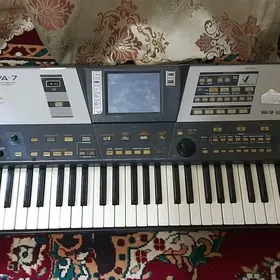 Roland VA 7