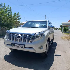 Toyota Land Cruiser Prado 2015
