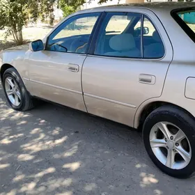 Toyota Camry 1995