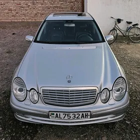 Mercedes-Benz E320 2004
