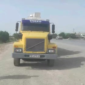 Volvo FH12 1985