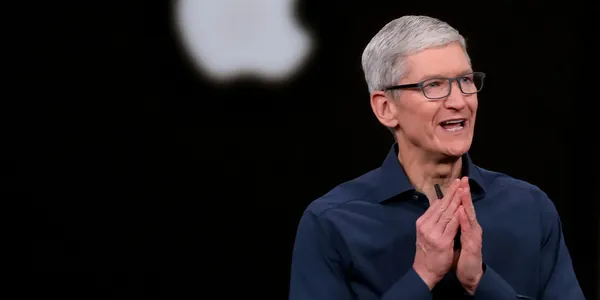 Tim Kuk Apple-iň “haýrana galdyryjy” meýilnamalarynyň bardygyny aýtdy