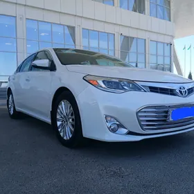 Toyota Avalon 2013
