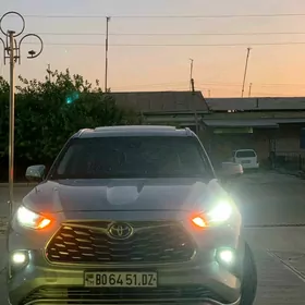 Toyota Highlander 2020