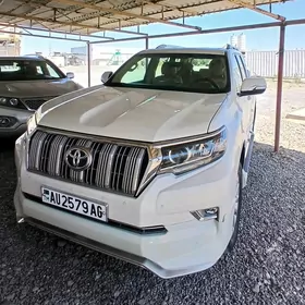Toyota Land Cruiser Prado 2021