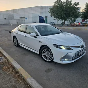 Toyota Camry 2022