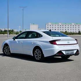 Hyundai Sonata 2021