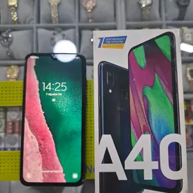SAMSUNG A40
