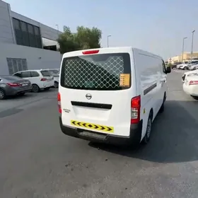 Nissan Urvan 2021
