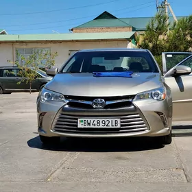 Toyota Camry 2017