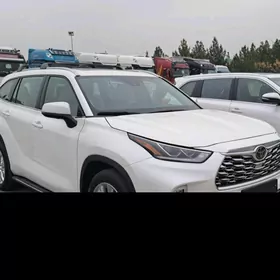 Toyota Highlander 2020