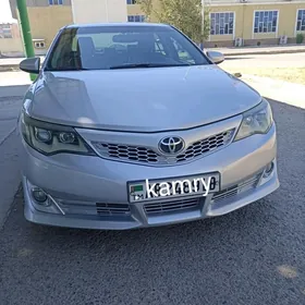 Toyota Camry 2013